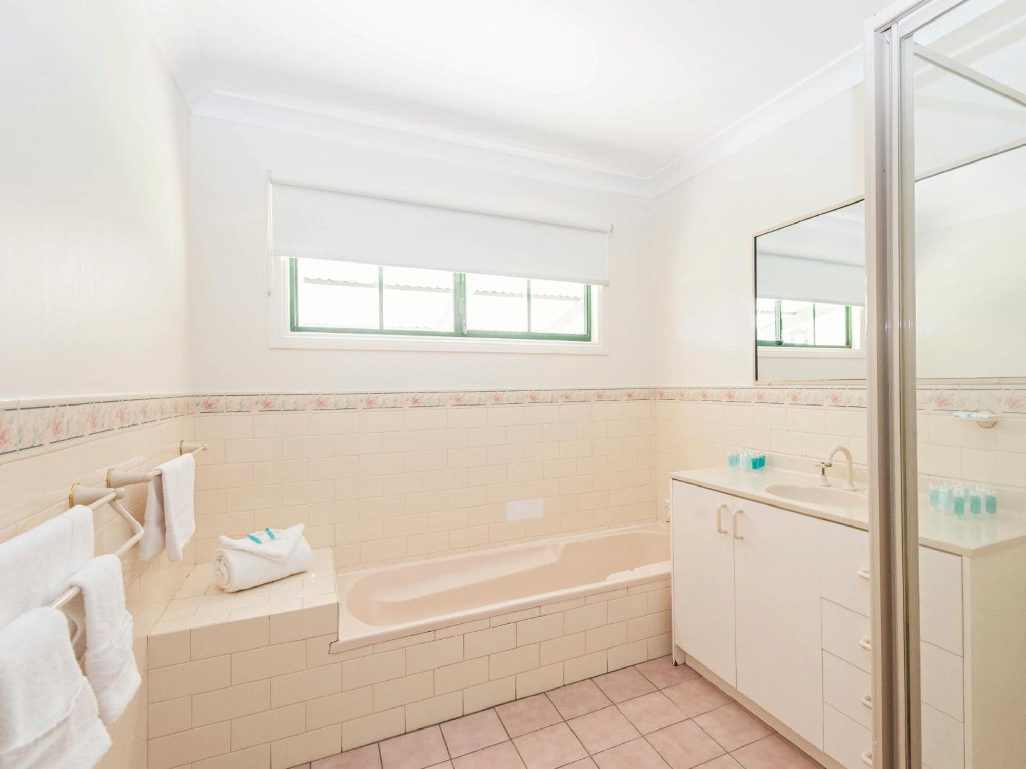 Barlings Beach Holiday Park Tomakin Room photo